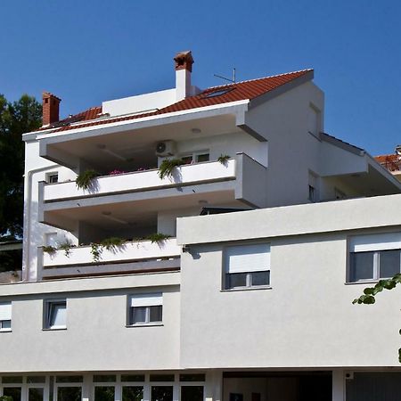 Apartment Topic Near The Beach Podstrana Esterno foto