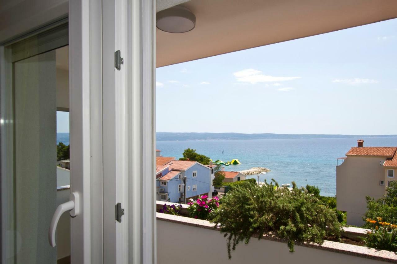 Apartment Topic Near The Beach Podstrana Esterno foto