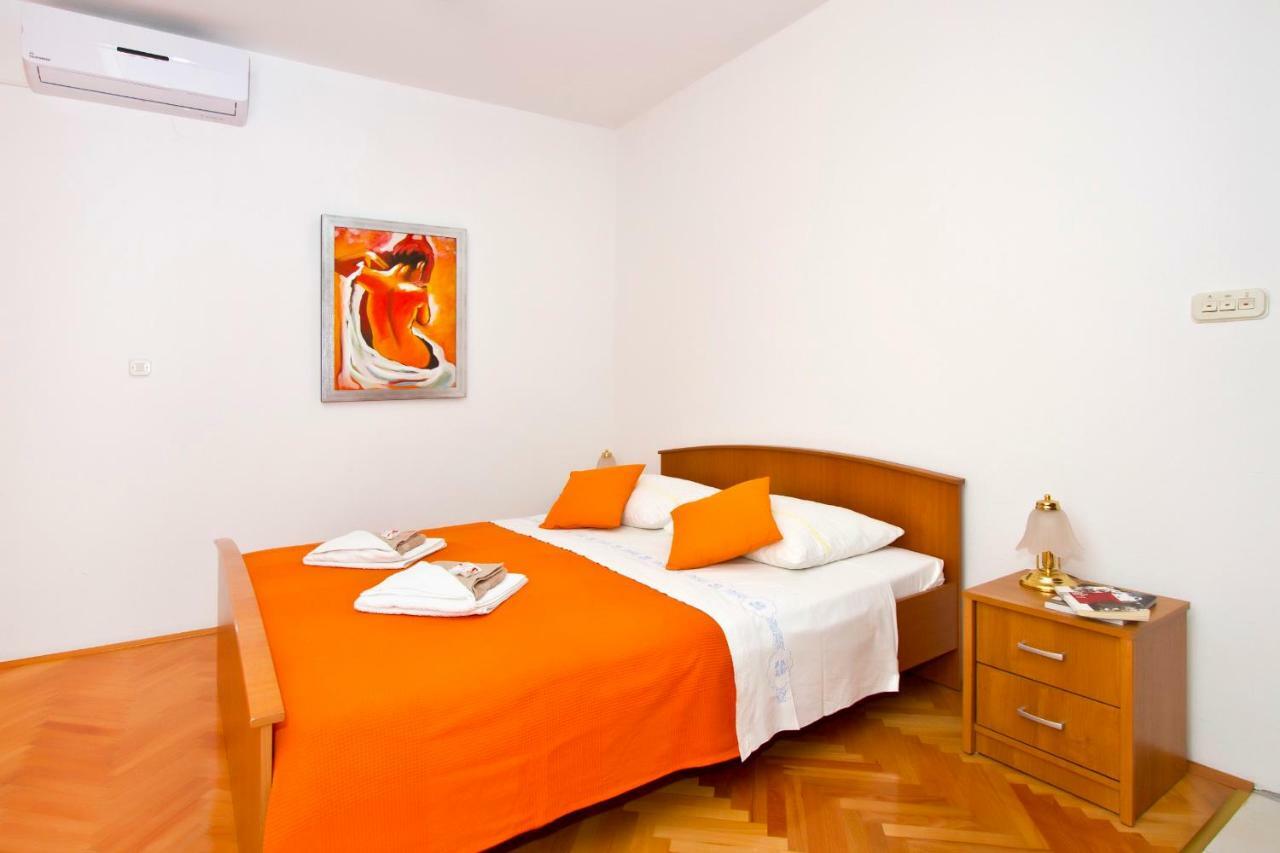 Apartment Topic Near The Beach Podstrana Esterno foto