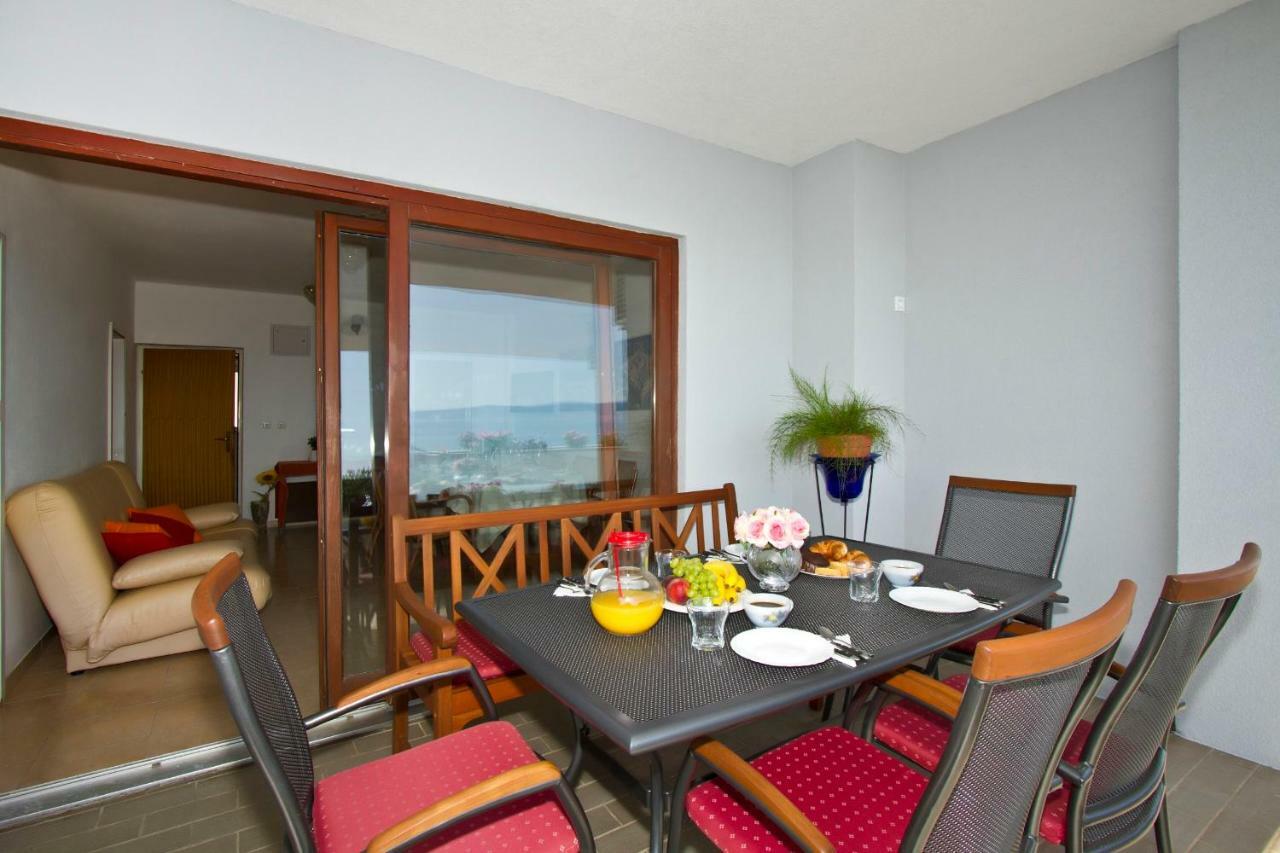 Apartment Topic Near The Beach Podstrana Esterno foto